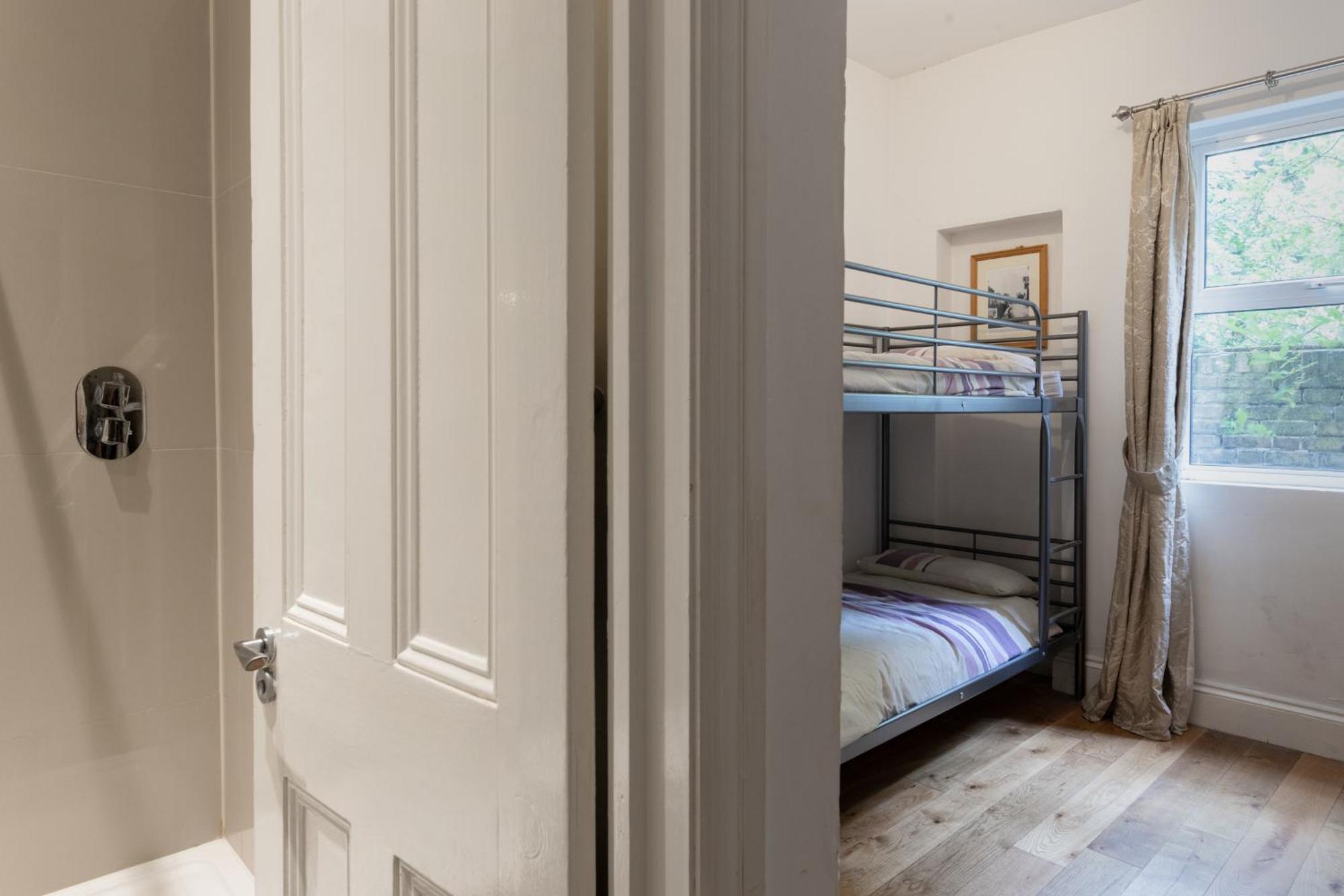 Ebs Hostel London Catford Eksteriør billede